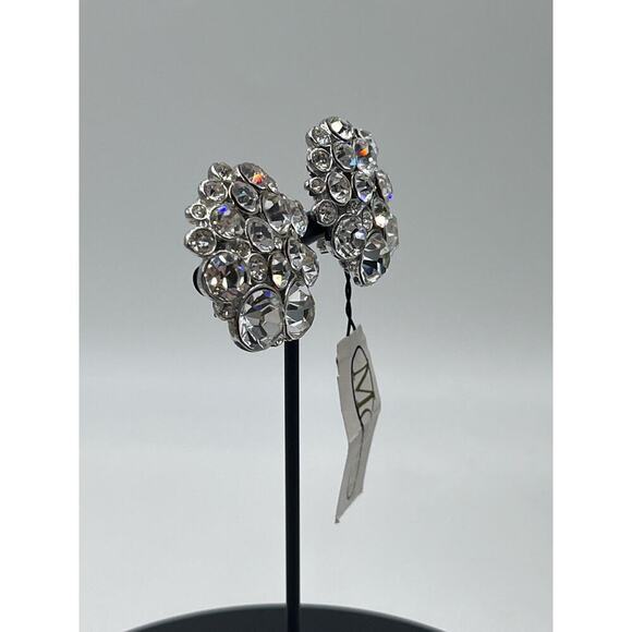 Monet Clear Rhinestone Cluster Domed Round Silver Tone Clip On Earrings new - Picture 6 of 11